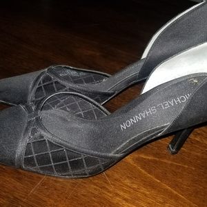 Michael shannon black heels.